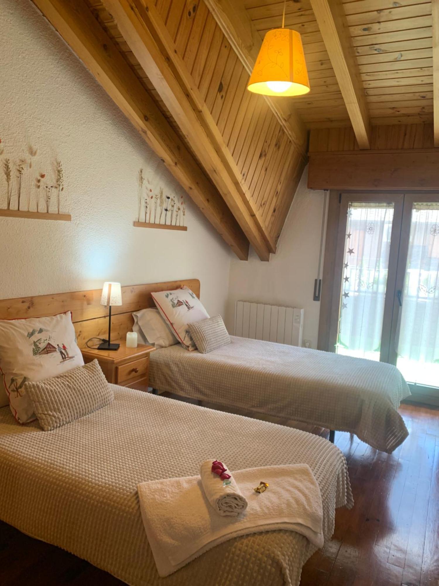 Atico Con Encanto En Bellver De Cerdanya Lejlighed Eksteriør billede