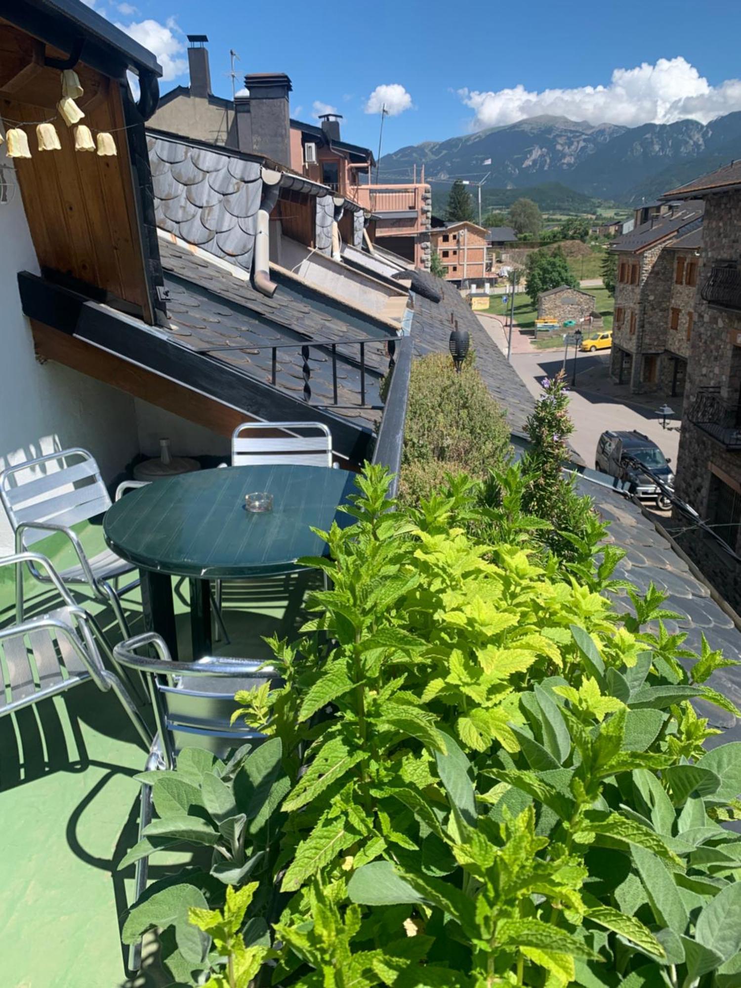 Atico Con Encanto En Bellver De Cerdanya Lejlighed Eksteriør billede