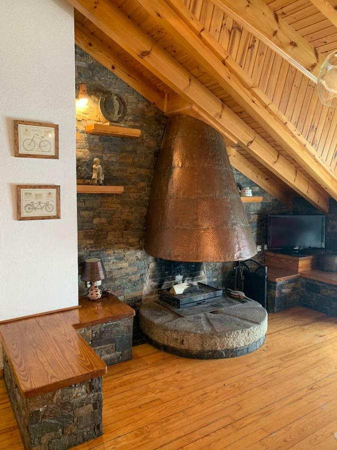 Atico Con Encanto En Bellver De Cerdanya Lejlighed Eksteriør billede
